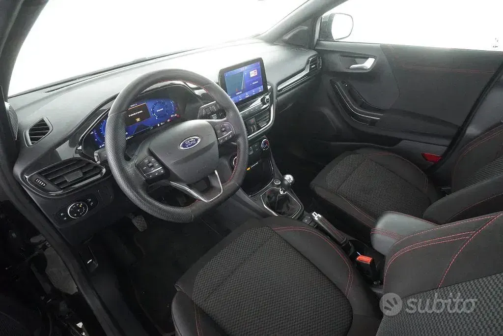 Usata Ford Puma ST 124 CV (91 kW) 2022 Agate black SUV