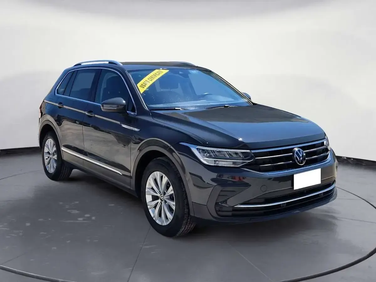 Usata VW Tiguan Life 150 CV (110 kW) 2023 Urano grey SUV
