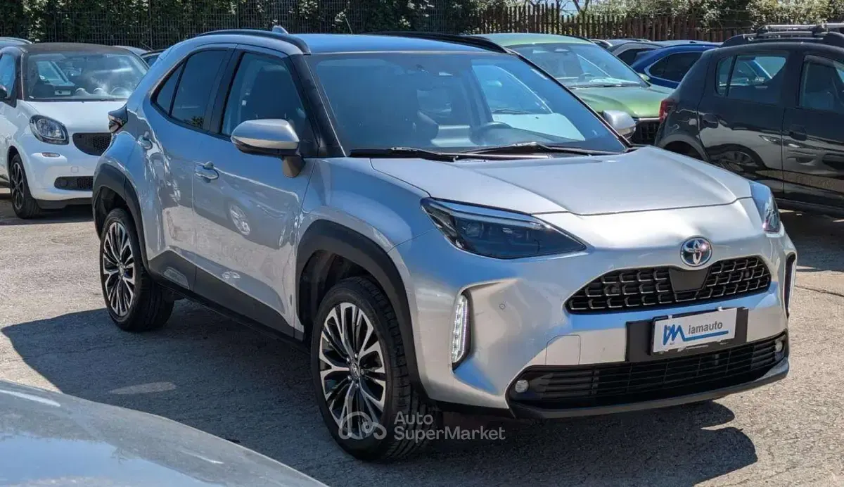 Second-hand Toyota Yaris Hybrid Business Edition 92 CP (67 kW) 2022 Alb Monovolum