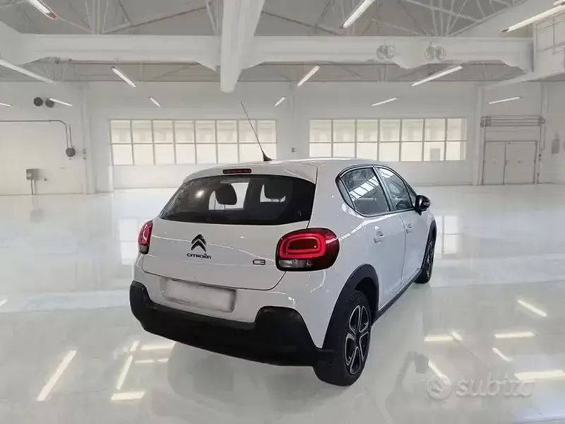 Usata Citroën C3 Feel 102 CV (75 kW) 2022 Bianco Utilitaria