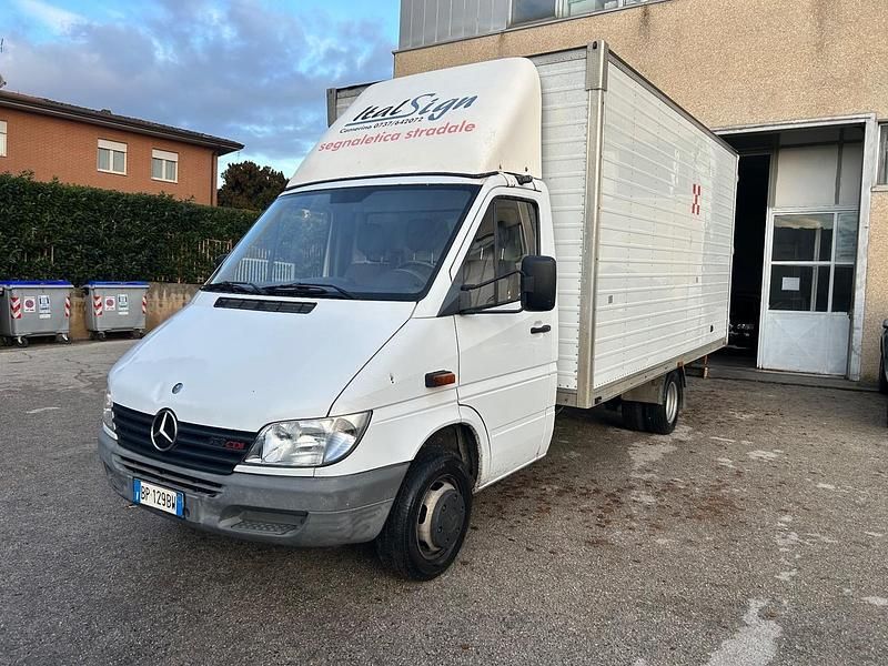 Bianco Usata 2001 Mercedes Sprinter Furgone | 6900 € (Super prezzo) - Immagine 1/4
