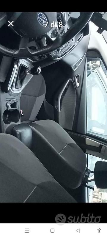 Usata Ford Focus 105 CV (77 kW) 2012 Blu Station wagon