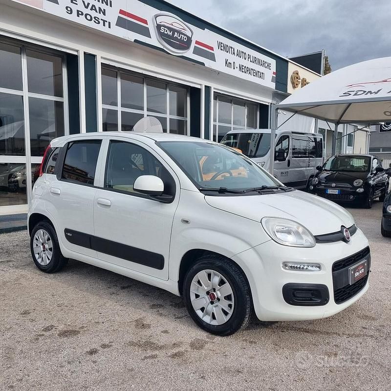 Usata Fiat Panda Lounge 80 CV (58 kW) 2016 Bianco Utilitaria