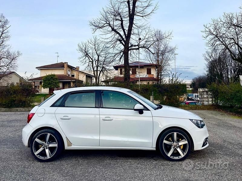 Usata Audi A1 Ambition 105 CV (77 kW) 2012 Bianco Utilitaria