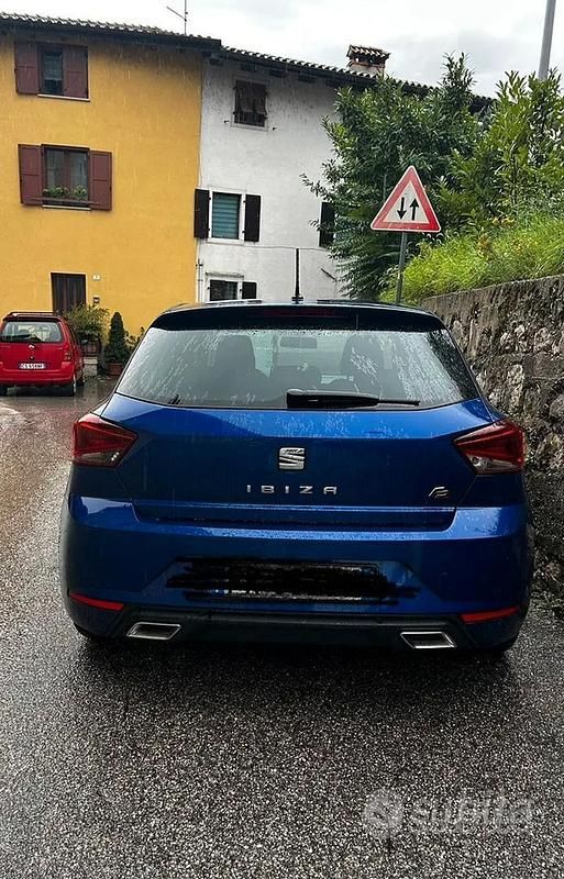 Usata Seat Ibiza FR 116 CV (85 kW) 2018 Blu Utilitaria