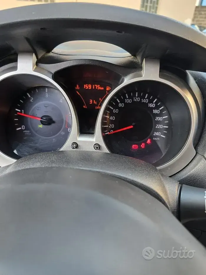 Usata Nissan Juke Acenta 110 CV (80 kW) 2016 Grigio SUV