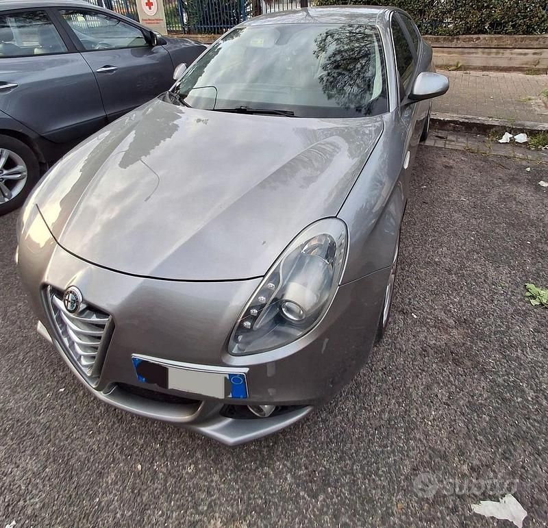 Usata Alfa Romeo Giulietta 2015 Grigio Utilitaria