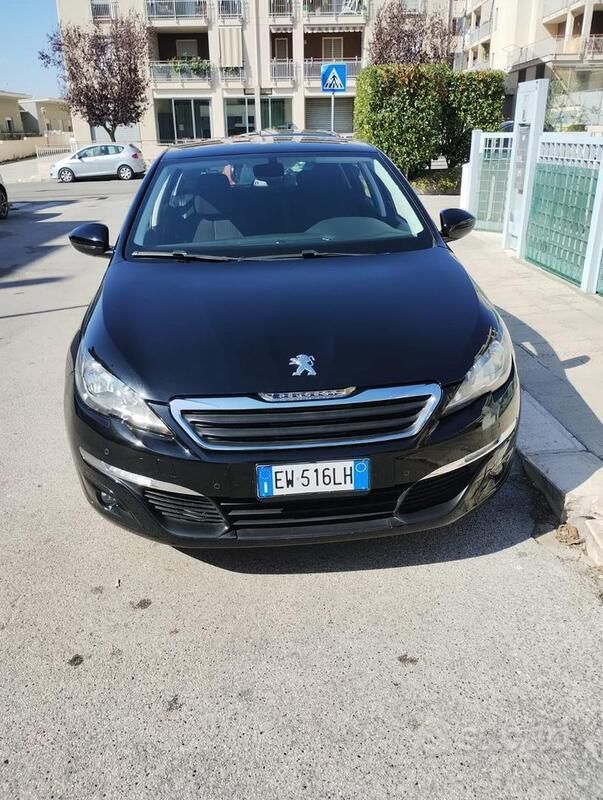 Usata 2014 Peugeot 308 Business-Line Due volumi | 6500 € (Buon prezzo) - Immagine 1/4