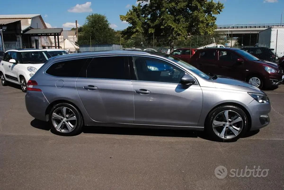 Usata Peugeot 308 SW 120 CV (88 kW) 2016 Grigio Station wagon