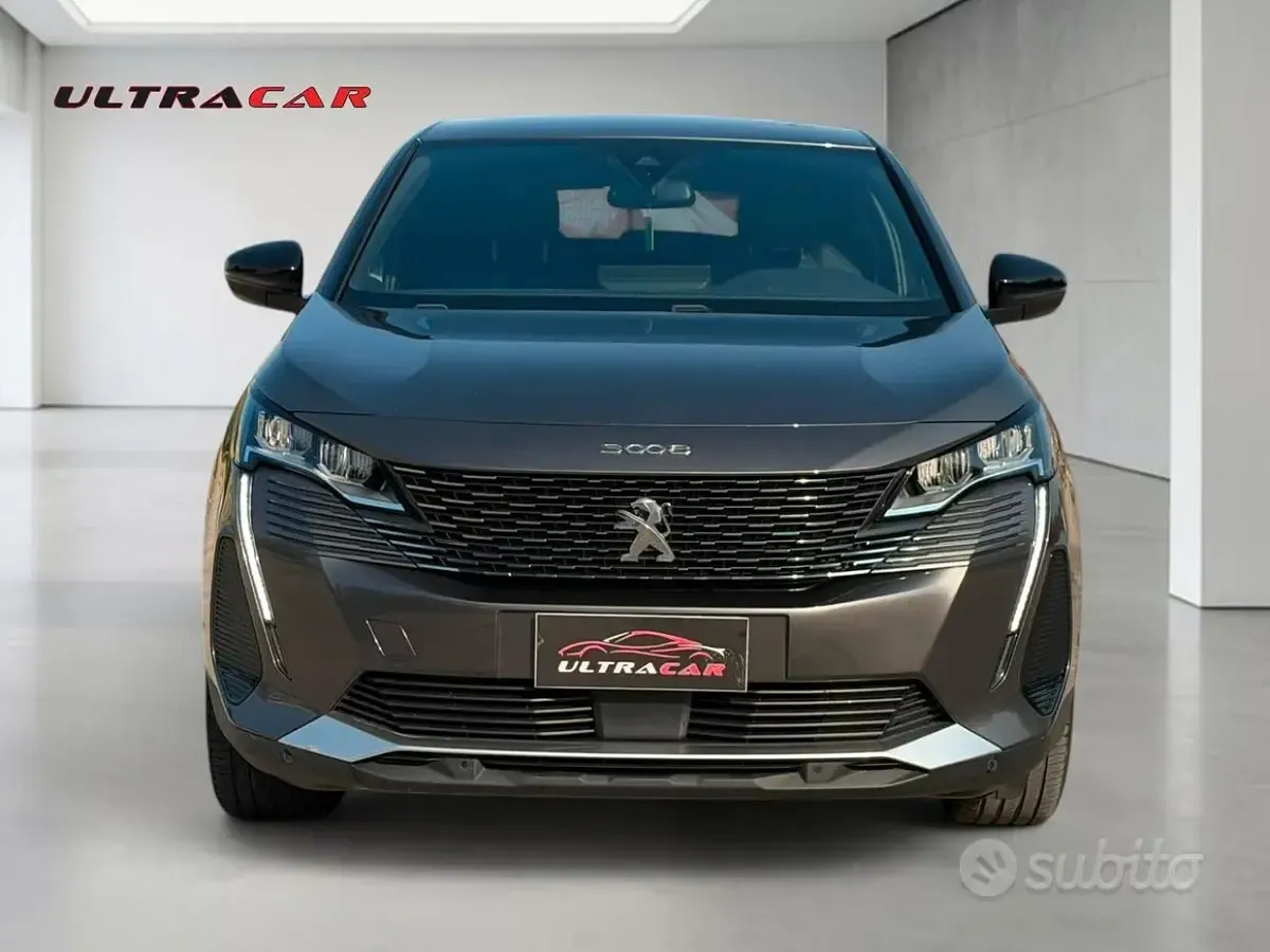 Usata Peugeot 3008 Allure 131 CV (96 kW) 2023 Grigio SUV