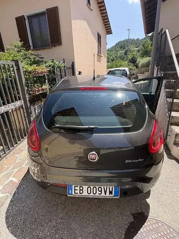 Usata Fiat Bravo Active 90 CV (66 kW) 2010 Grigio Utilitaria