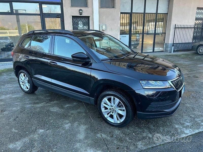 Nero Usata 2021 Skoda Karoq Executive SUV | 17.900 € (Buon prezzo) - Immagine 1/4
