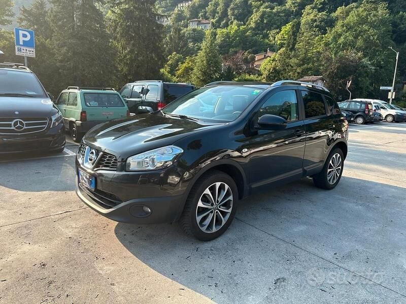 Nero Usata 2012 Nissan Qashqai Tekna SUV | 10.000 € (Molto cara) - Immagine 1/4