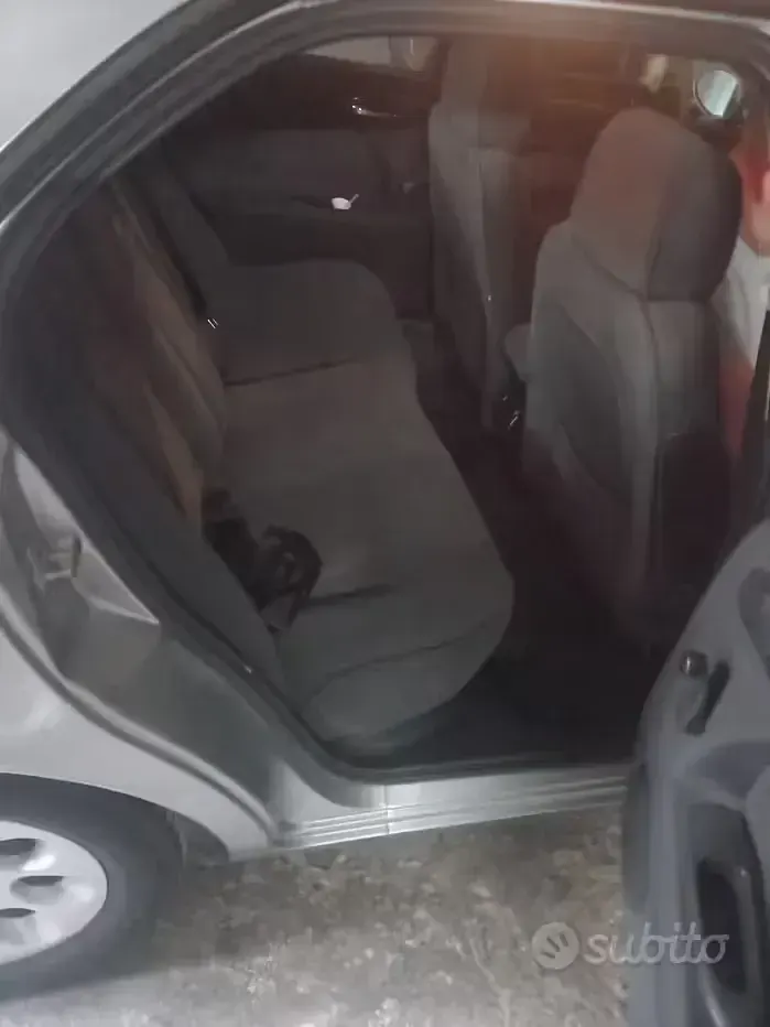 Usata Alfa Romeo 156 116 CV (85 kW) 2004 Grigio Berlina