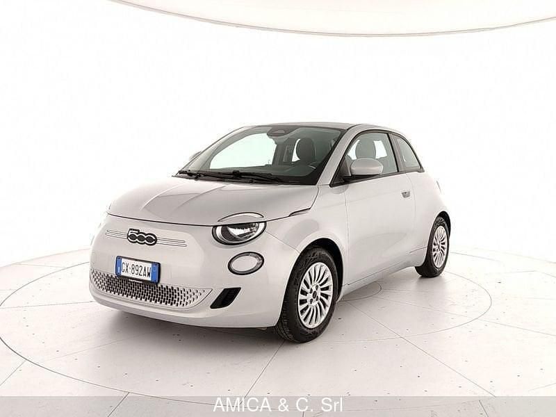 Usata Fiat 500e La Prima 69 kW (95 CV) 2024 Blu Utilitaria