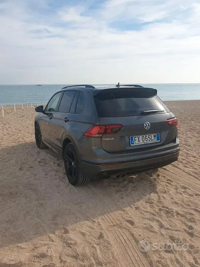 Usata VW Tiguan 150 CV (110 kW) 2019 Grigio SUV