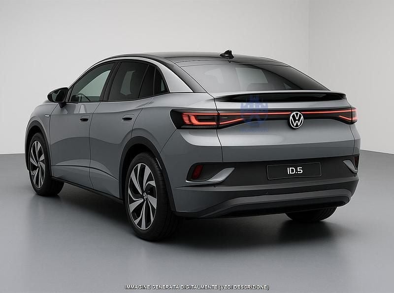 Usata VW ID.5 Pro Performance 150 kW (204 CV) 2024 Grigio SUV