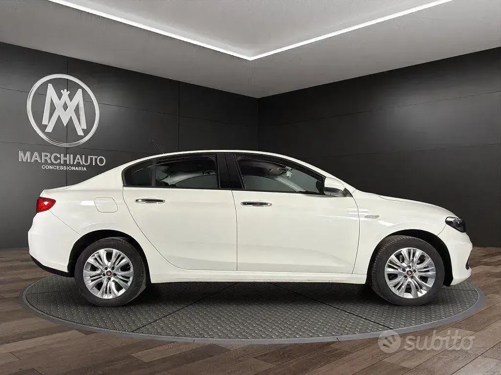 Usata Fiat Tipo Opening Edition 120 CV (88 kW) 2016 Bianco Berlina