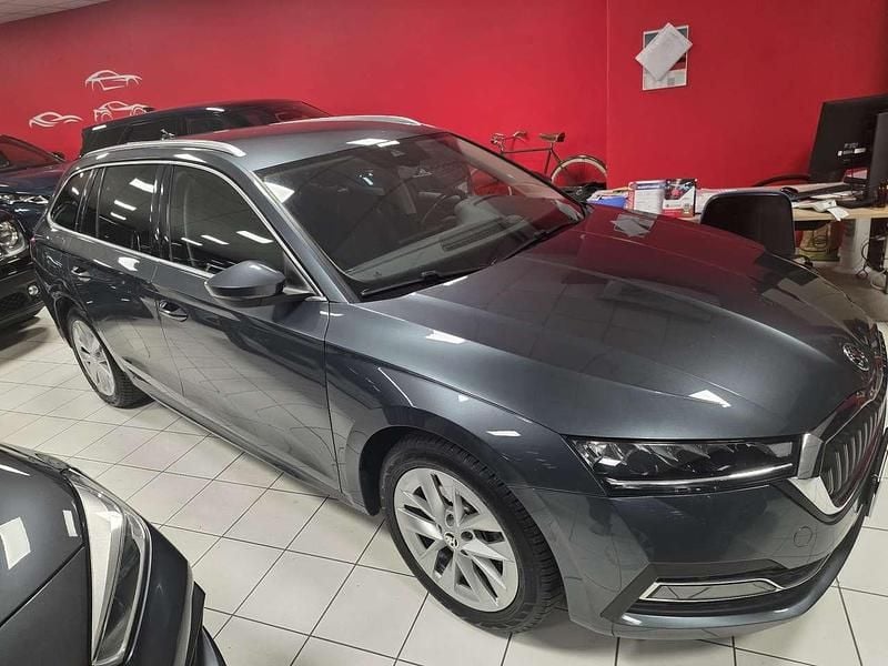 Usata Skoda Octavia G-TEC Executive 131 CV (96 kW) 2021 Grigio Station wagon