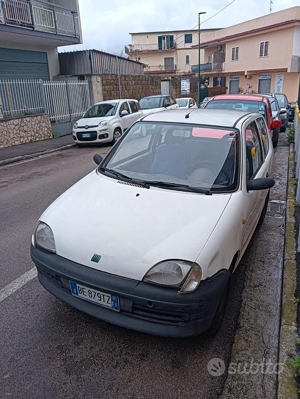 Bianco Usata 1999 Fiat 600 Due volumi | 1000 € - Immagine 1/4