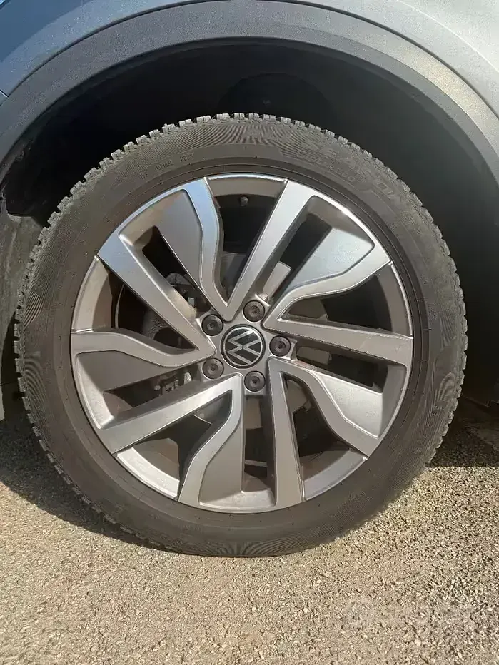 Usata VW T-Roc Style 150 CV (110 kW) 2024 Grigio SUV