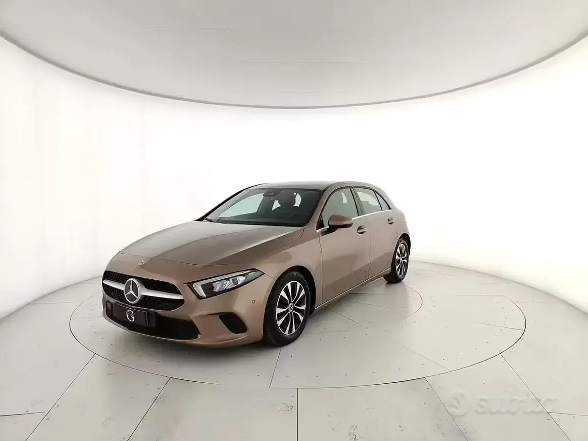 Usata Mercedes A180 Business 116 CV (85 kW) 2022 Berlina