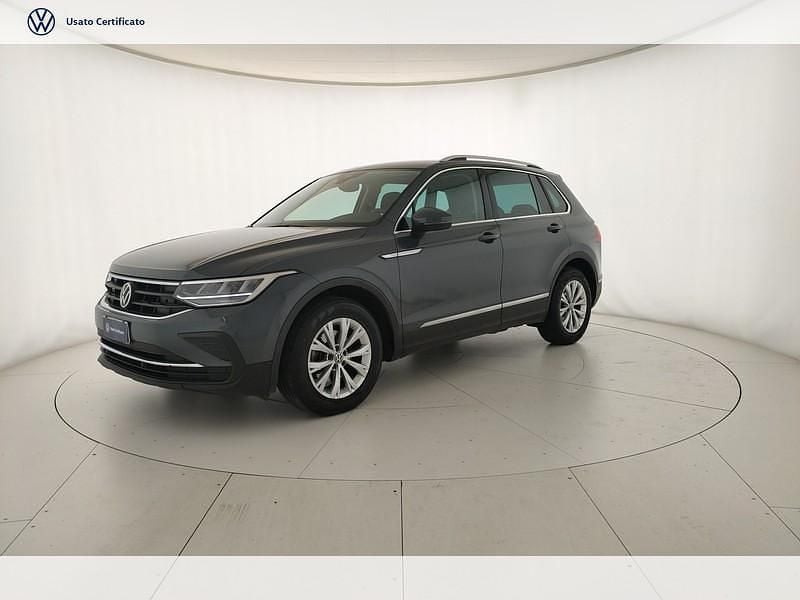 Dolphin grey metallizzato Usata 2021 VW Tiguan Life SUV | 21.900 € (Super prezzo) - Immagine 1/4