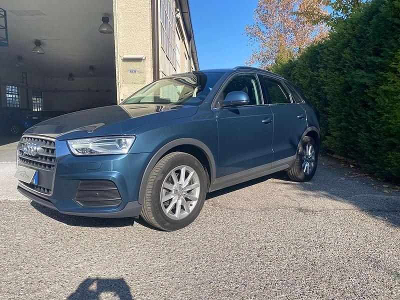 Usata Audi Q3 Sport 150 CV (110 kW) 2017 Blu/azzurro SUV