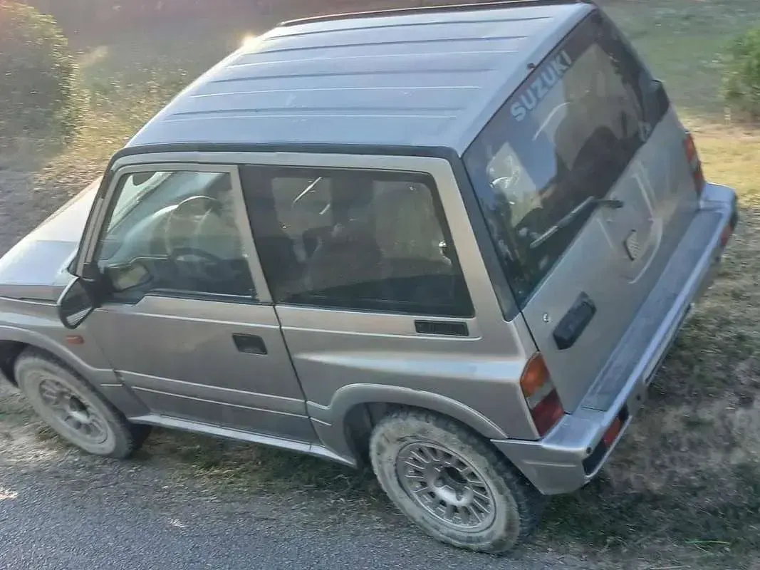 Usata Suzuki Vitara 68 CV (50 kW) 2003 Beige SUV
