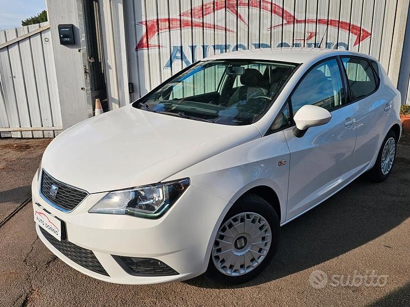 Bianco Usata 2016 Seat Ibiza Style Tre volumi | 7500 € (Buon prezzo) - Immagine 1/4
