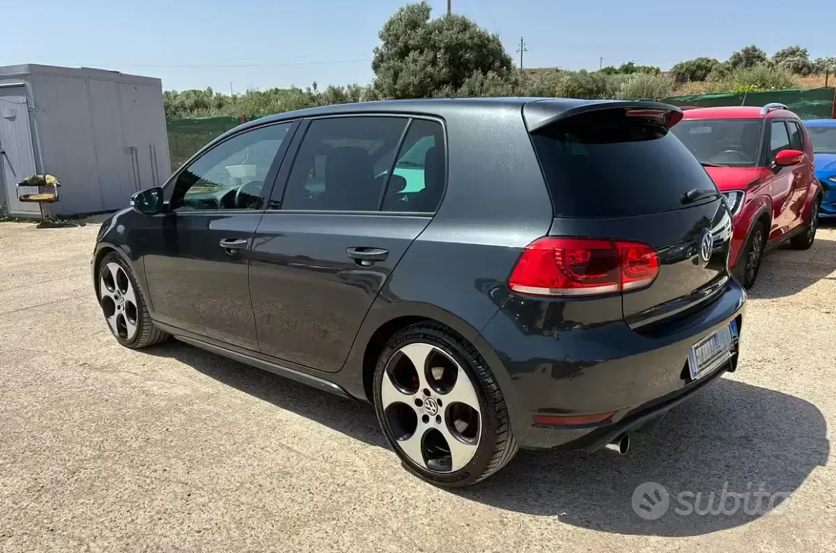 Usata VW Golf VI GTI 210 CV (154 kW) 2011 Grigio Utilitaria