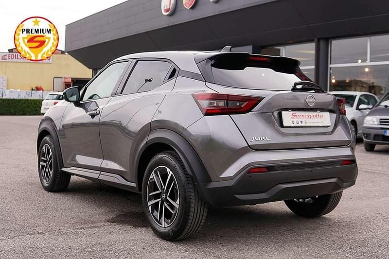 Usata Nissan Juke N-Connecta 114 CV (83 kW) 2024 Grigio SUV