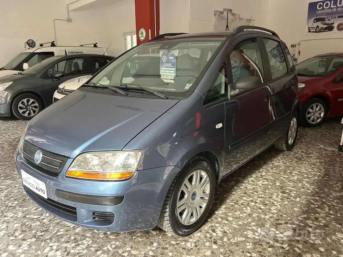 Usata Fiat Idea Emotion 101 CV (74 kW) 2005 Blu Monovolume