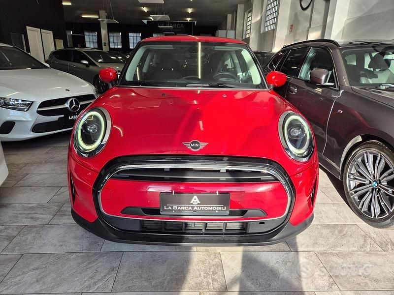 Usata Mini ONE 102 CV (75 kW) 2021 Rosso Utilitaria
