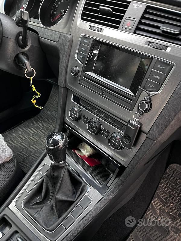 Usata VW Golf VII 110 CV (80 kW) 2013 Grigio Berlina