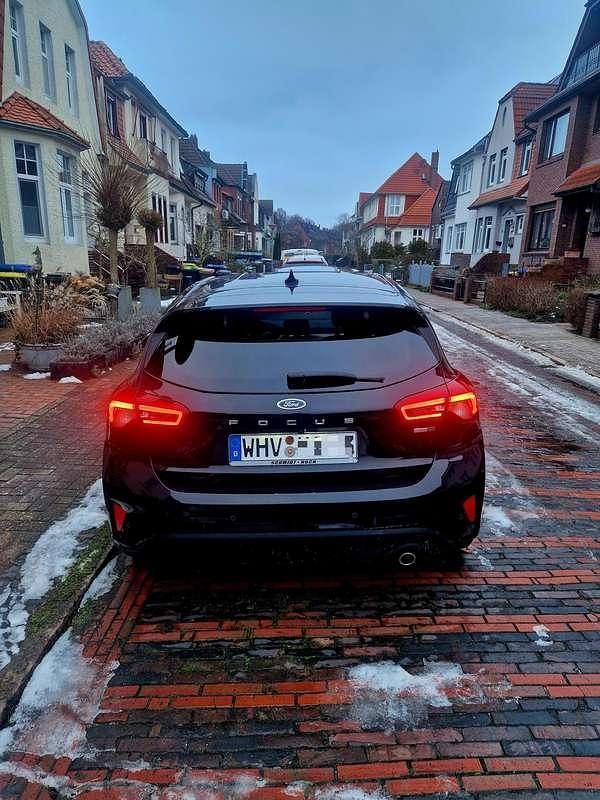 Usata Ford Focus Business Edition 125 CV (91 kW) 2020 Nero Berlina