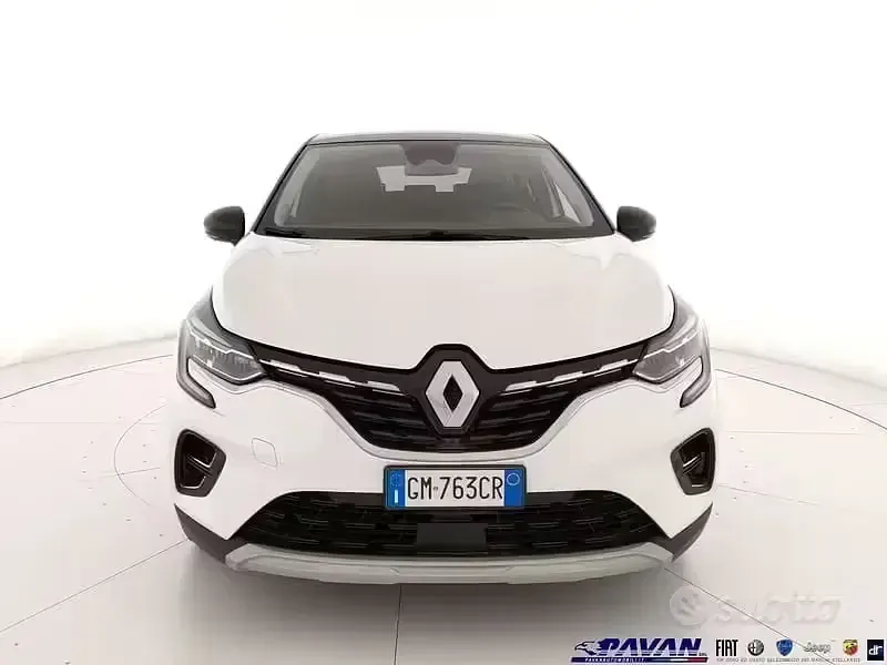Usata Renault Captur Techno 140 CV (102 kW) 2023 Bianco SUV