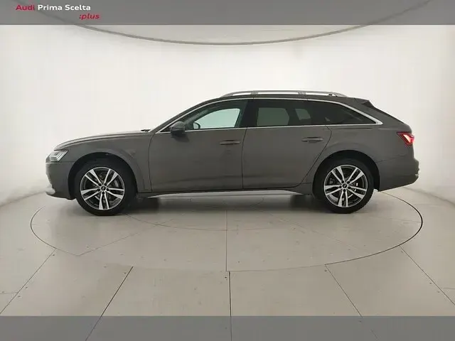 Usata Audi A6 Allroad Advanced Plus 204 CV (150 kW) 2025 Grigio chronos metallizzato Station wagon