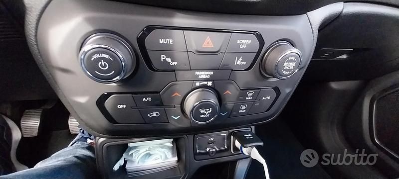 Usata Jeep Renegade Limited 140 CV (102 kW) 2018 Nero SUV