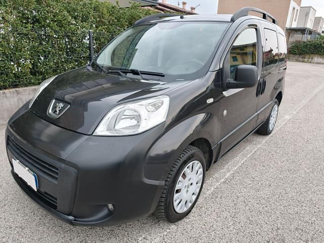 Usata Peugeot Bipper 75 CV (55 kW) 2014 Nero Monovolume