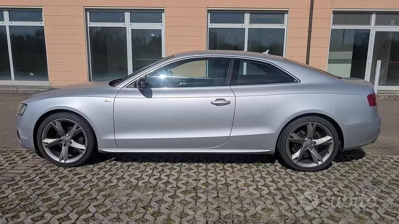 Begagnad Audi A5 170 HK (125 kW) 2011 Grå Sportkupé