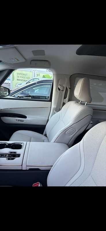 Usata Lexus LM350h Luxury Line 190 CV (139 kW) 2024 Monovolume