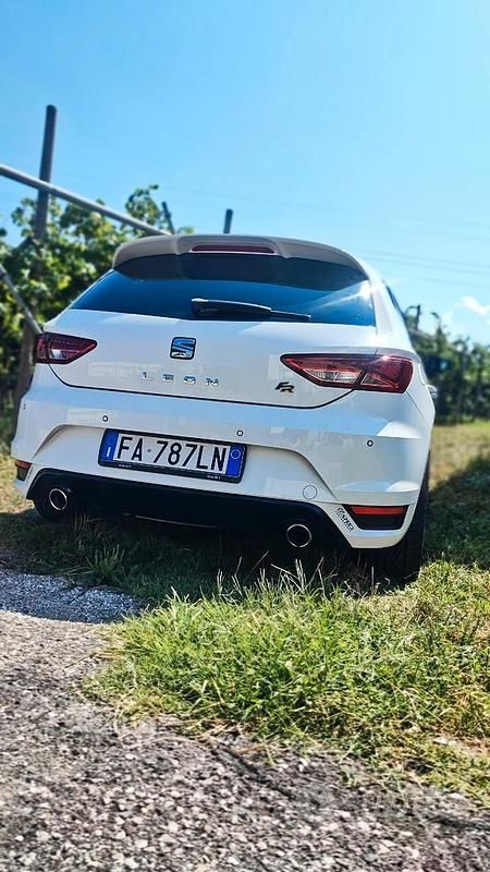 Usata 2015 Seat Leon FR Tre volumi | 14.000 € - Immagine 1/4