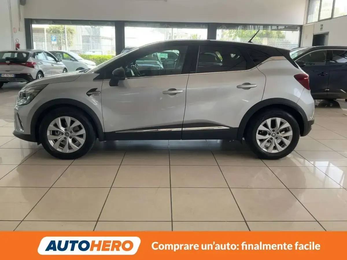 Usata Renault Captur Intens 143 CV (105 kW) 2021 Grigio SUV