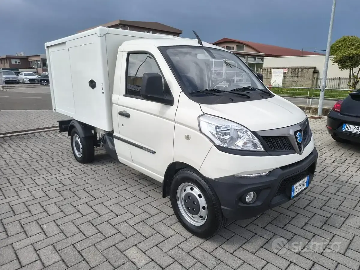 Usata Piaggio Porter 106 CV (77 kW) 2024 Bianco Furgone