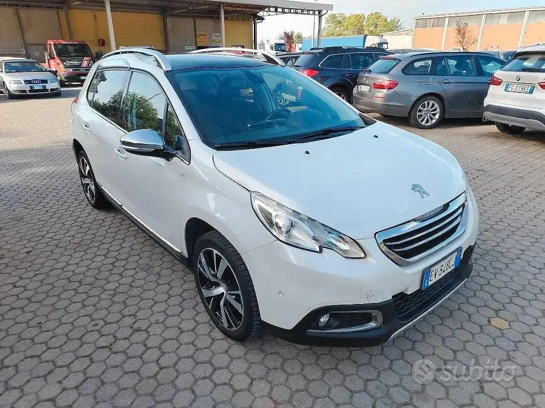 Używany Peugeot 2008 Allure 115 KM (84 kW) 2014 Biały SUV