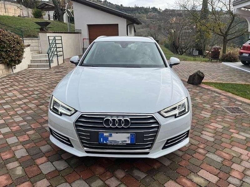 Usata Audi A4 Business 150 CV (110 kW) 2018 Bianco Station wagon