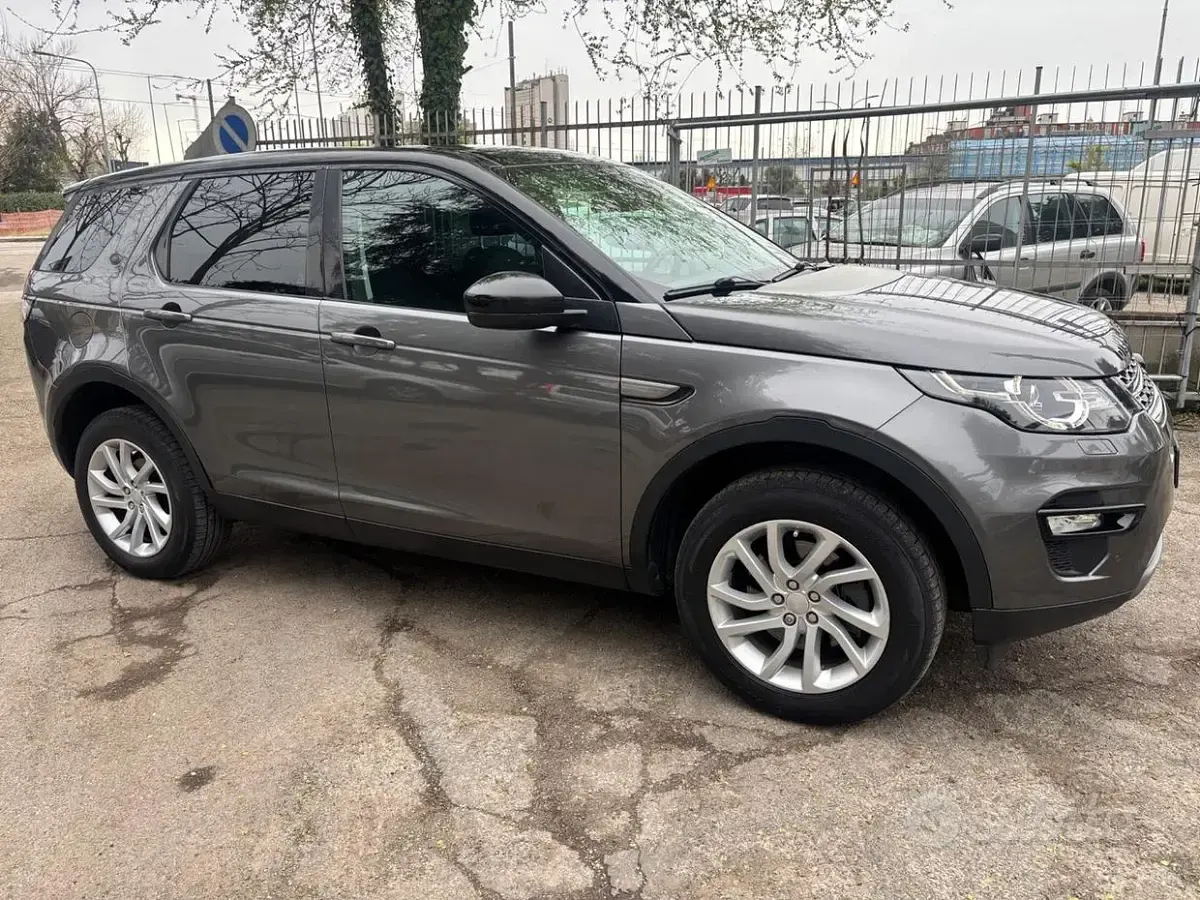 Usata Land Rover Discovery Sport SE 150 CV (110 kW) 2017 Grigio SUV