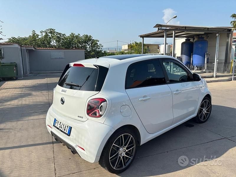 Usata Smart ForFour Brabus 109 CV (80 kW) 2018 Bianco Utilitaria