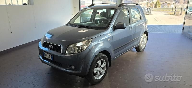 Usata Daihatsu Terios 105 CV (77 kW) 2010 Grigio SUV